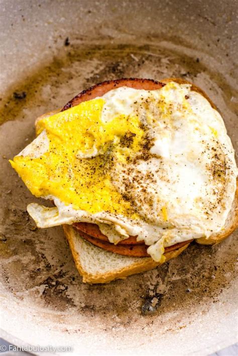 Fried Bologna and Egg Sandwich - Fantabulosity