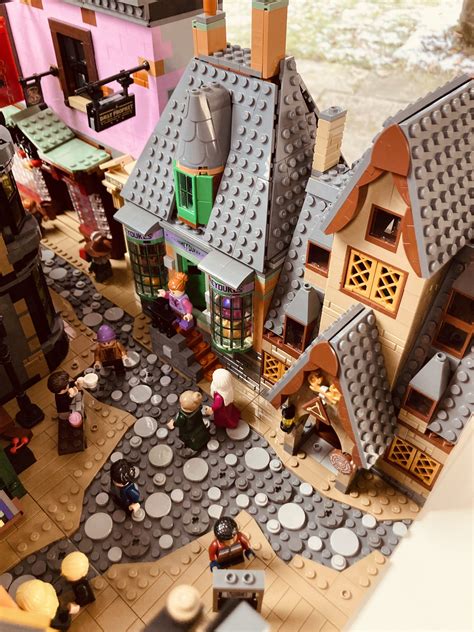 Diagon Alley - LEGO 76388 Hogsmeade Modification - Modular Style | Custom LEGO Models / LEGO ...