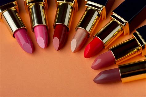 Flattering Lipstick Shades For Dark Skin Tones | Mkutti