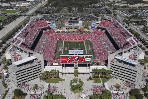 Tampa Bay Buccaneers expect to apply for stadium renovation subsidies in 2016