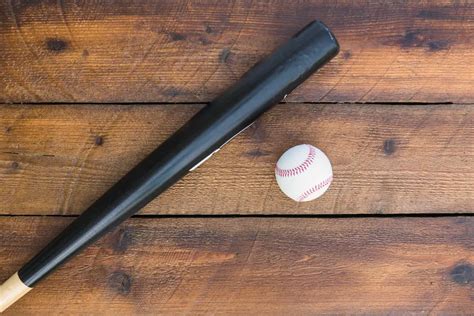 Types of Wood Baseball Bats: Simple Yet Detailed Guide