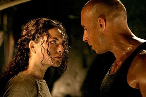 Vin Diesel and Alexa Davalos in The Chronicles of Riddick (2004) | Alexa davalos, The chronicles ...