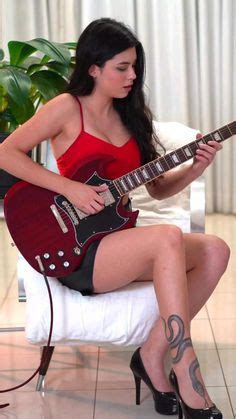 17 Larissa Liveir ideas in 2024 | female guitarist, guitar girl, guitarist