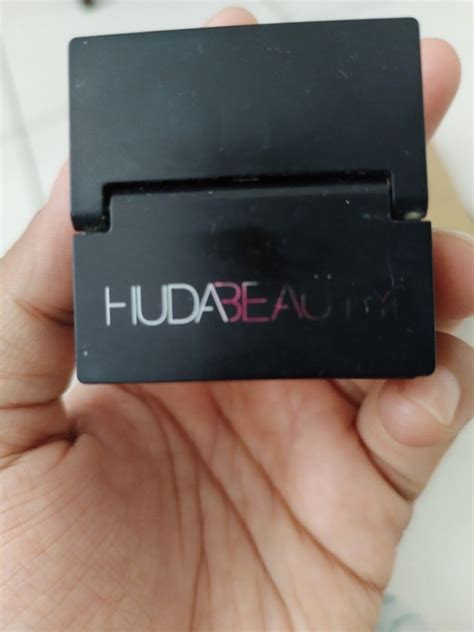 Huda Beauty Setting Powder, Beauty & Personal Care, Face, Makeup on ...