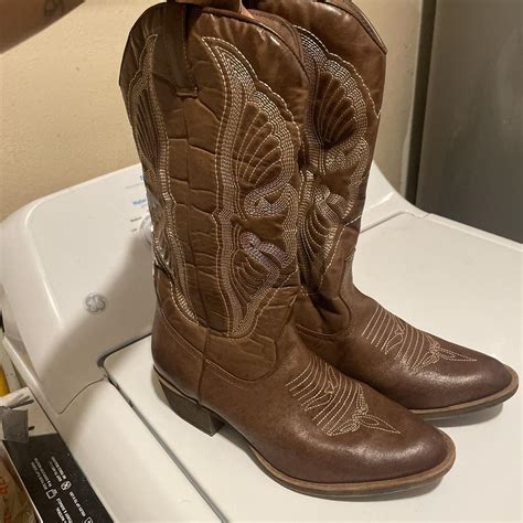 Cowgirl boots ️From a Texas Chick . Great condition.... - Depop