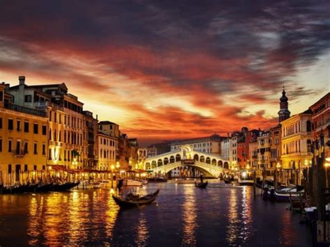 Private 35-Minute Venice Gondola Ride tours, activities, fun things to ...