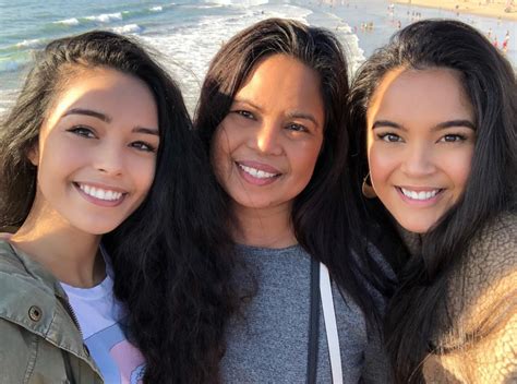 Valkyrae selfie with mom and sister. : r/Valkyrae_