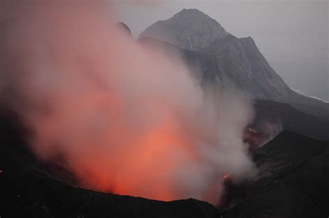 Volcano Erupts on Suwanosejima Island in Southwest Japan - The News Hashtag