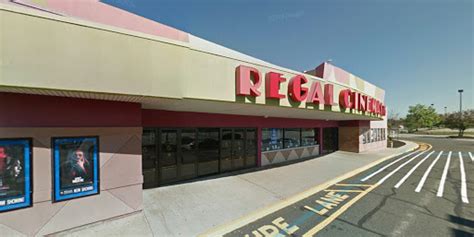 Movie Theater «Regal Cinemas Hadley Theatre 16», reviews and photos ...