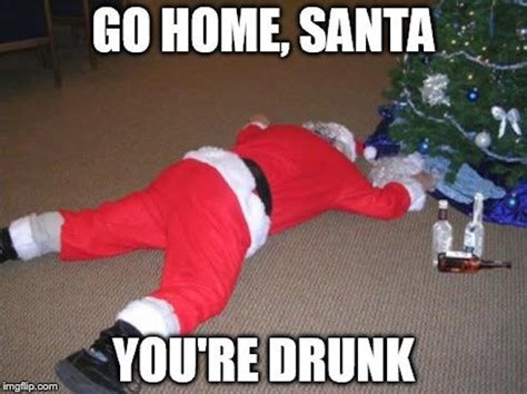 17 Hilarious Santa Memes That Are So Spot On