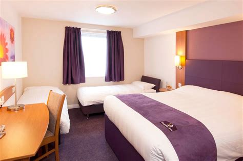 Premier Inn Braintree (A120) Hotel Rooms: Pictures & Reviews - Tripadvisor