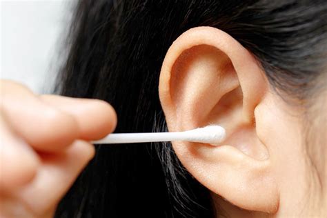 Professional Earwax Removal: Should I See a Doctor?