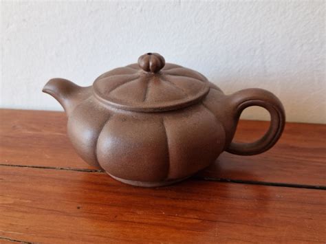 Teapot (1) - purple clay - Catawiki