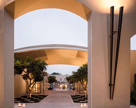 The Trident Hotel - Gurgaon India. http://frustratedgardener.com/2013/09/22/the-trident-gurgaon ...