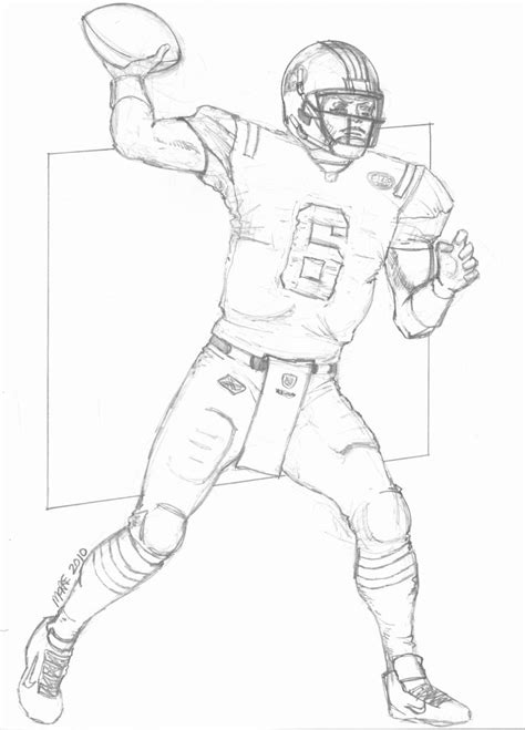 Realistic Football Player Drawing at PaintingValley.com | Explore ...