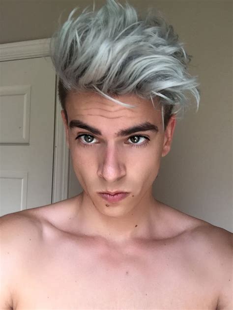 Grey Hair boy in 2019 | Silver hair men, Men hair color, Hair color