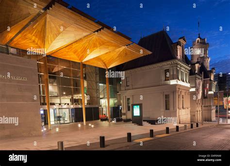 Auckland art gallery hi-res stock photography and images - Alamy