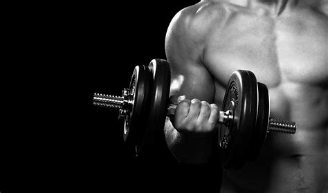 Fondos de Pantalla Fitness Varón dumbbell Mancuerna Mano Deporte descargar imagenes