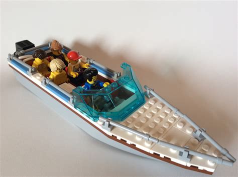 LEGO IDEAS - Speedboat