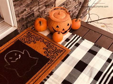 Affordable Spooky DIY Halloween Porch Decorating Ideas