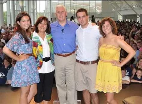 Mike Pence Family - Mike Pence family daughter son - Mike pence was ...