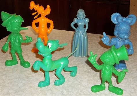 Vintage Louis Marx Disney Cartoon Figurines - Set of Six | Disney figurines, Disney cartoons ...