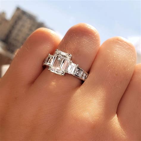 Emerald Cut Engagement Ring, H VVS2 GIA