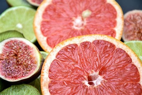 10 Types of Grapefruit (With Pictures) | House Grail