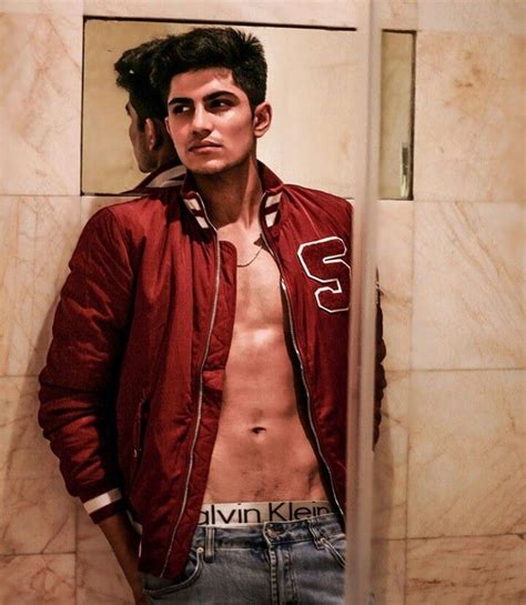 Shubman Gill's Shirtless Pictures; Dopamine Gushing | IWMBuzz