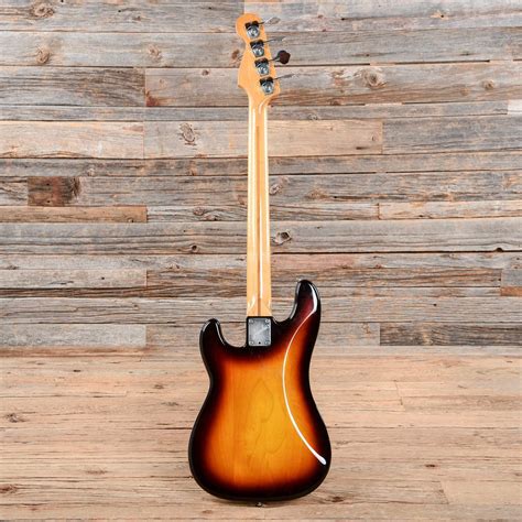 Fender Precision Bass Sunburst 1983 – Chicago Music Exchange