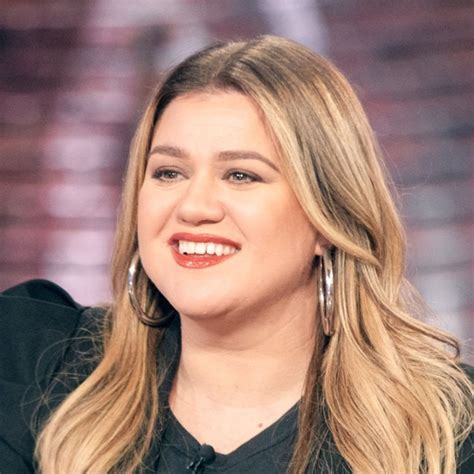 Kelly Clarkson: Latest News, Pictures & Videos - HELLO! - Page 5