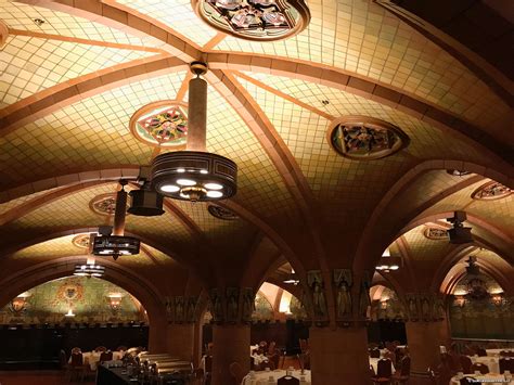 Urban spelunking: The Rookwood Rathskeller at Louisville's Seelbach Hotel