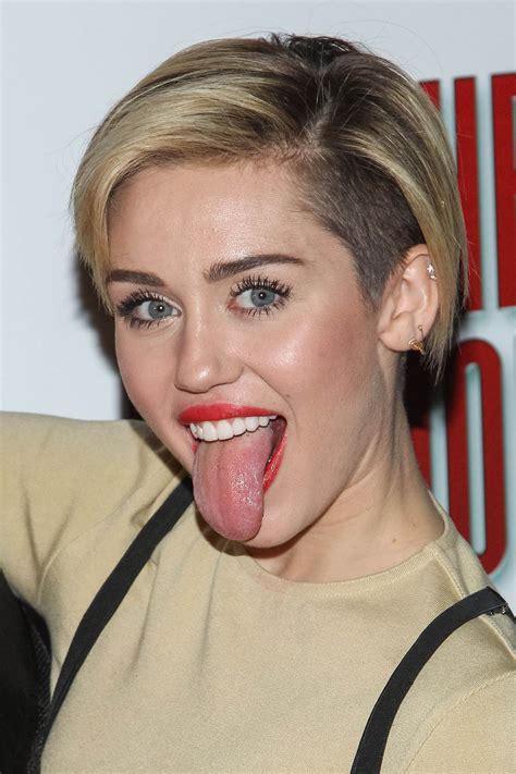 The Last Time (This Year) We'll See Miley Cyrus' Tongue :: FOOYOH ...