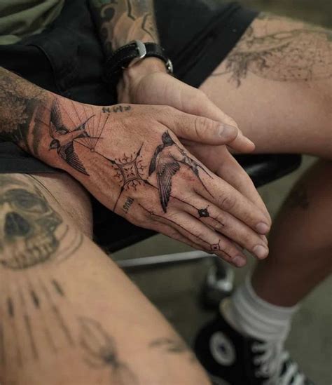 "Men's Hand Tattoos: Expressive Art for the Modern Gentlemen" | Hand ...