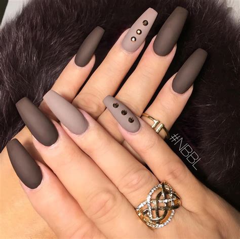 50 Gel Nails Designs That Are All Your Fingertips Need To Steal The ...