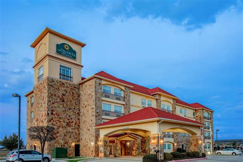 La Quinta Inn & Suites McKinney, TX - See Discounts