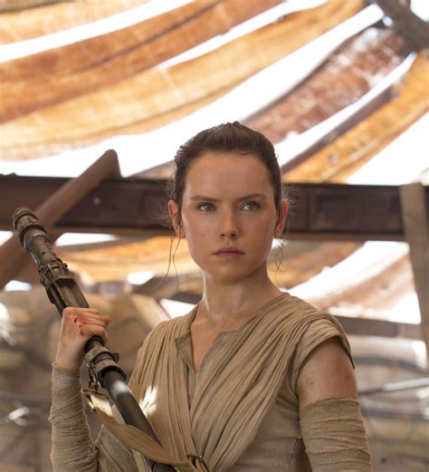 Daisy Ridley #Rey Star Wars: The Force Awakens #4K #4K #wallpaper #hdwallpaper #desktop Darth ...