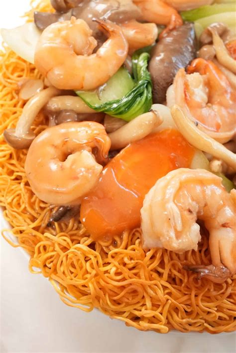 Hong Kong Style Shrimp Chow Mein Noodles - CJ Eats Recipes