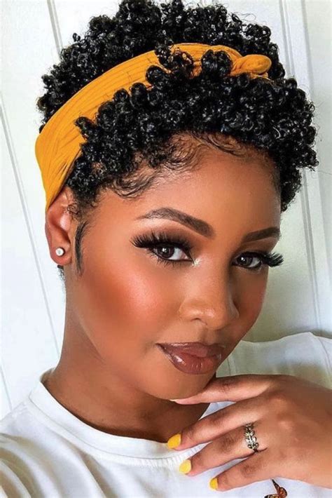 Short Hairstyles For Black Women With Round Faces