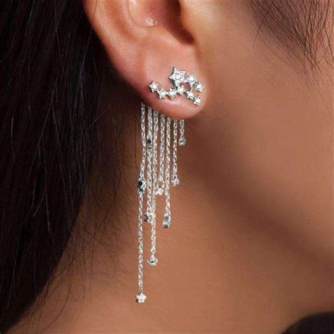 These shimmering, crystal shooting star earrings are a fantastic ...