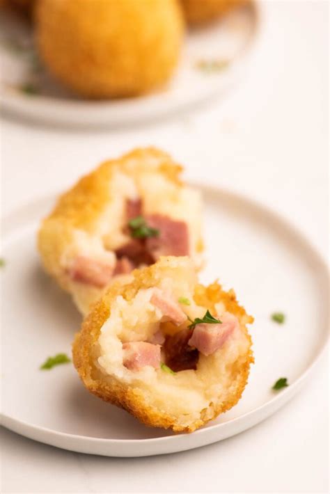 Leftover Potato and Ham Croquettes - TastyAZ