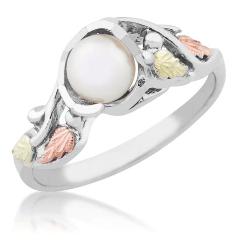 Pearl Birthstone Jewelry, the beautiful June birthstone - Birth Stone Magic