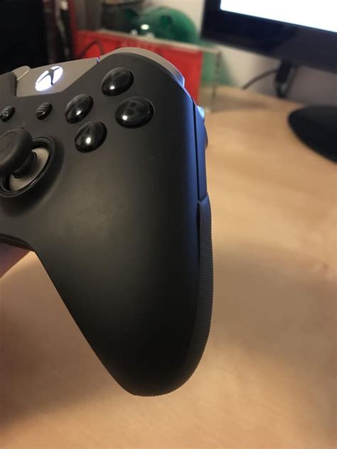 Elite controller grip bubbling... Any suggestions on fixing or replacement parts? : r/xboxone