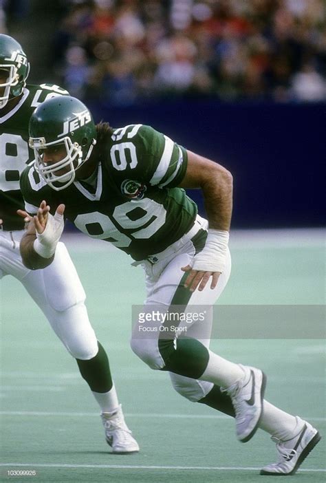 Defensive end Mark Gastineau of the New York Jets rushing the... | New ...