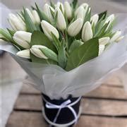 White Tulip Hatbox Flowers