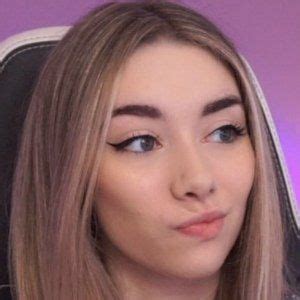 Sommerset Twitch Streamer - jewelrybygthings