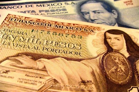 Calculating the Value of Old Mexican Banknotes