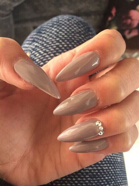 Taupe nails | Tan nails, Taupe nails, Nails