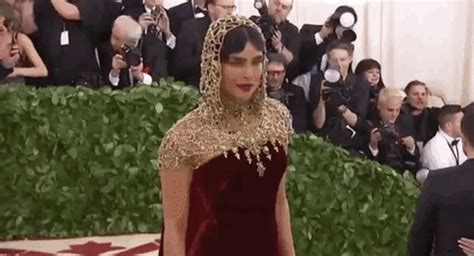 New trending GIF on Giphy | Met gala 2018, Met gala, Gala