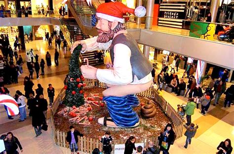 MissDirection Entertainment - Blog Detail - Weird Christmas Traditions: Spain’s Caganer & Caga Tió